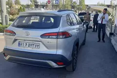 تویوتا، فرانت لندر هیبرید