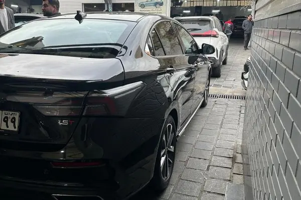 فونیکس، آریزو 6 پرو