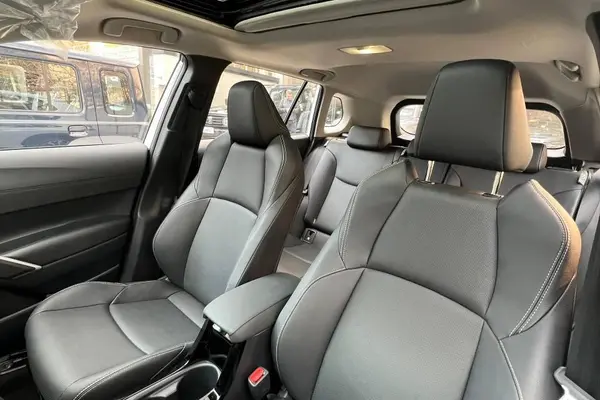 تویوتا، فرانت لندر هیبرید