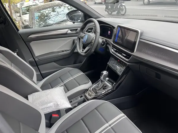 فولکس، تی راک