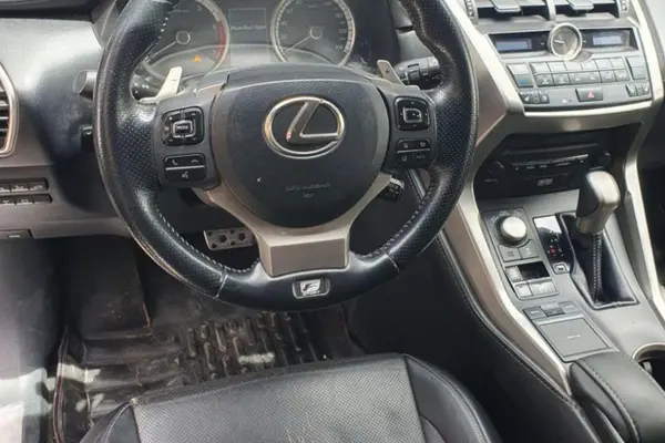 لکسوس  NX