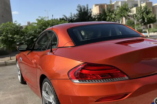 ب ام و  Z4