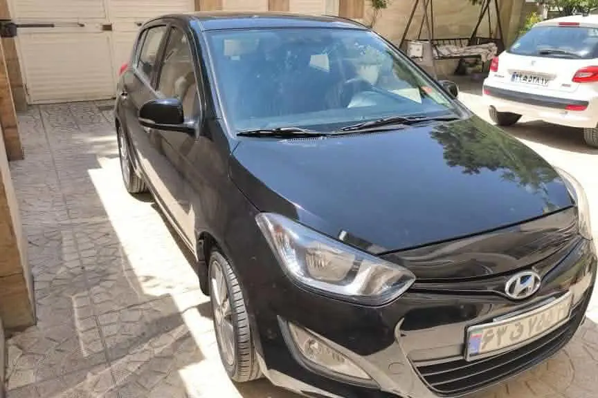 هیوندای،  i20
