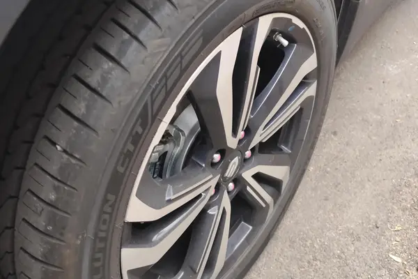 پیش فروش اسکای ول، ET5