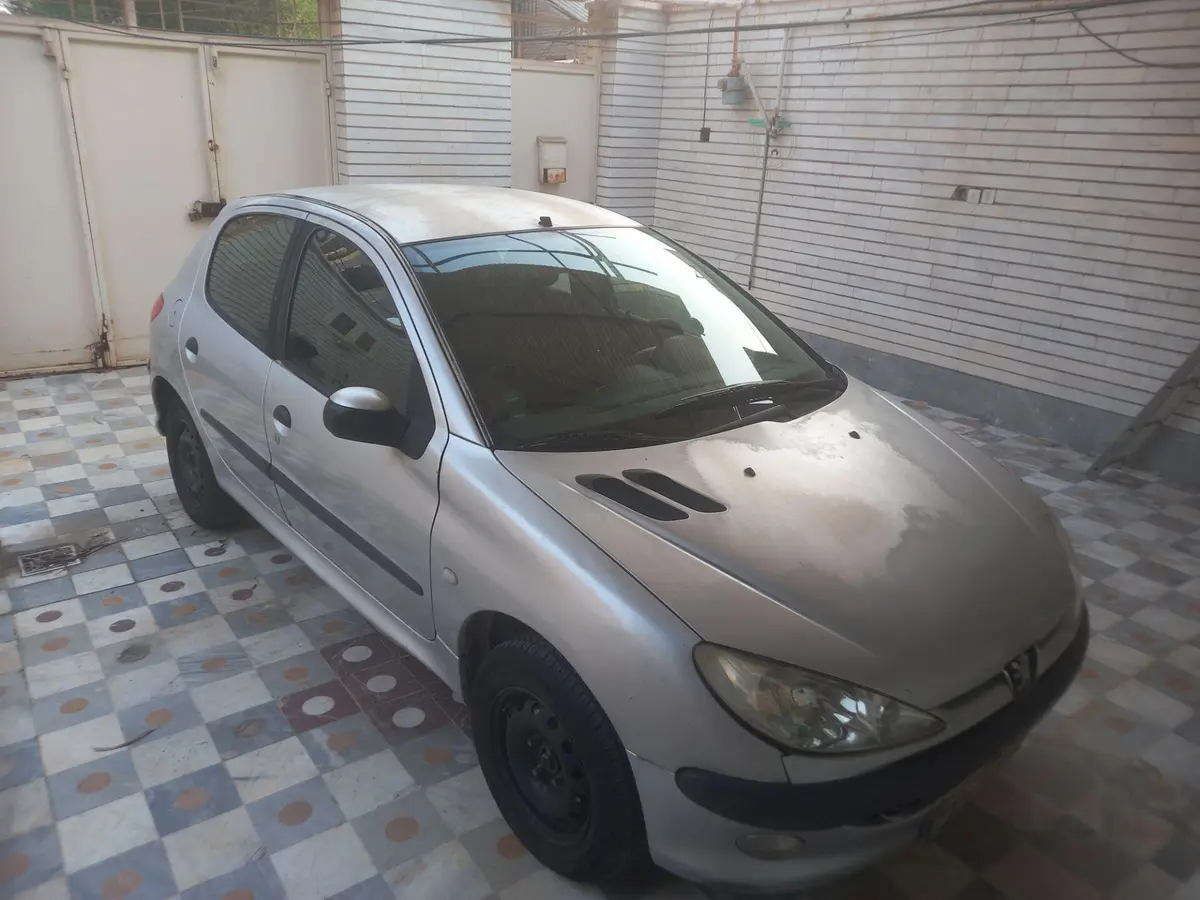 پژو،  206