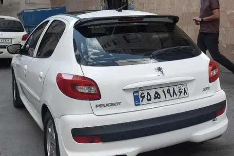 پژو، 207