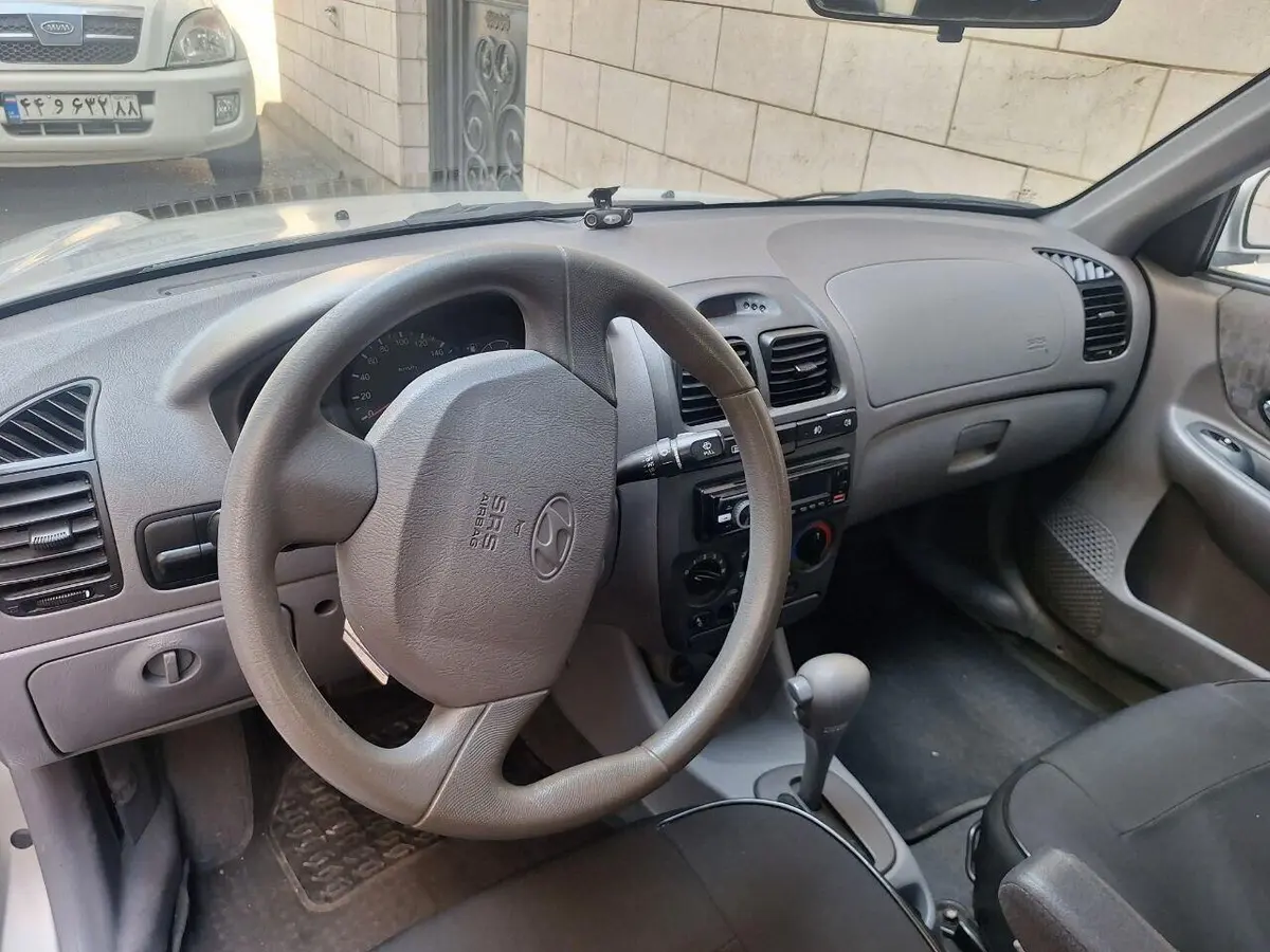 هیوندای  ورنا