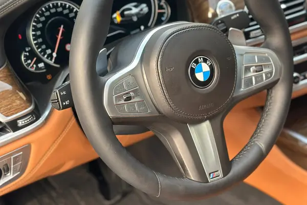 ب ام و، سری 7