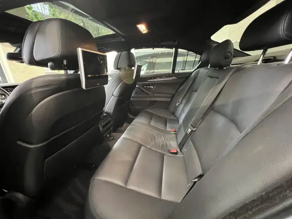 ب ام و، سری 5 سدان