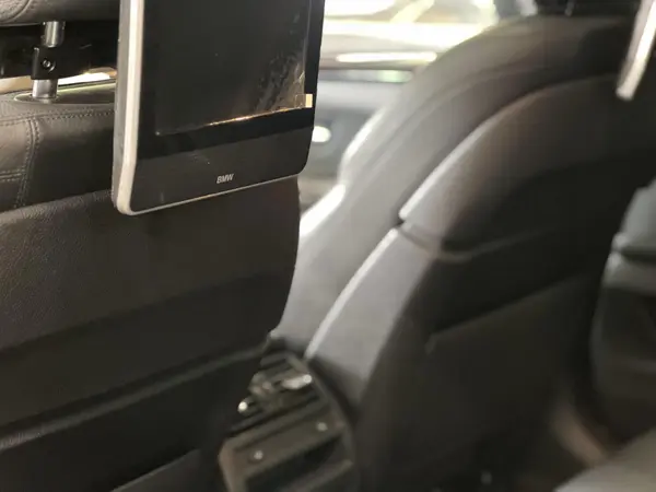 ب ام و، سری 5 سدان