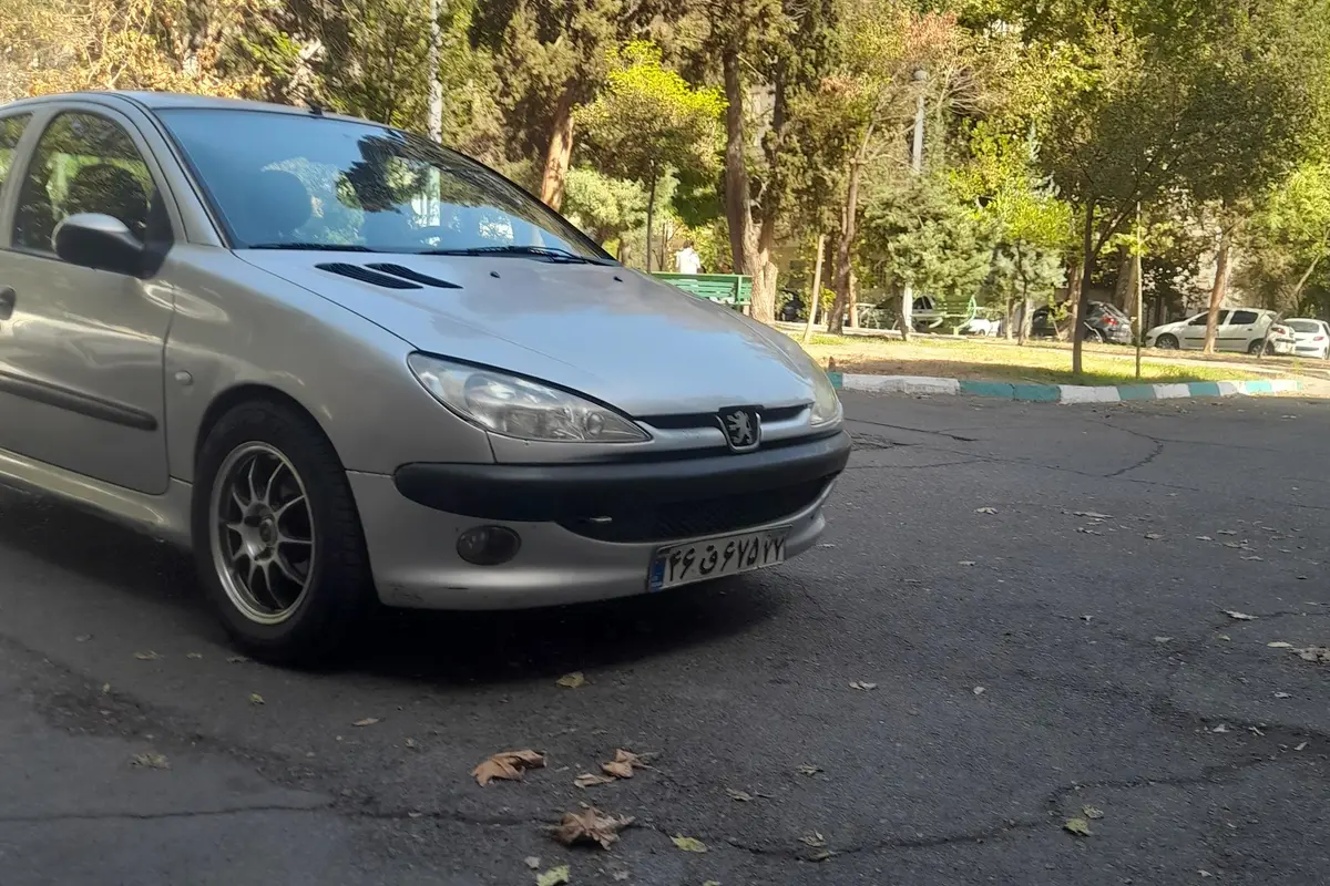 پژو،  206
