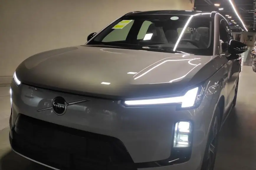ولوو  XC70