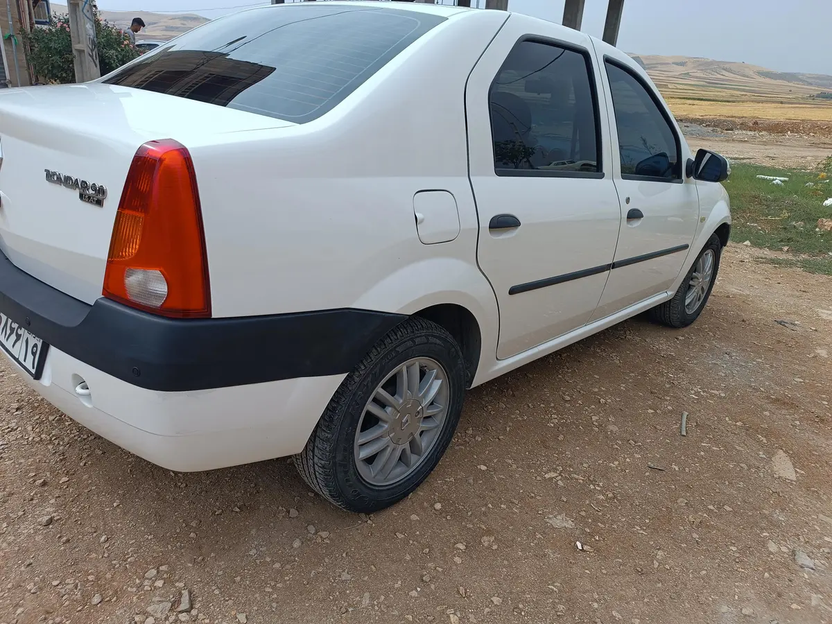 رنو،  تندر 90