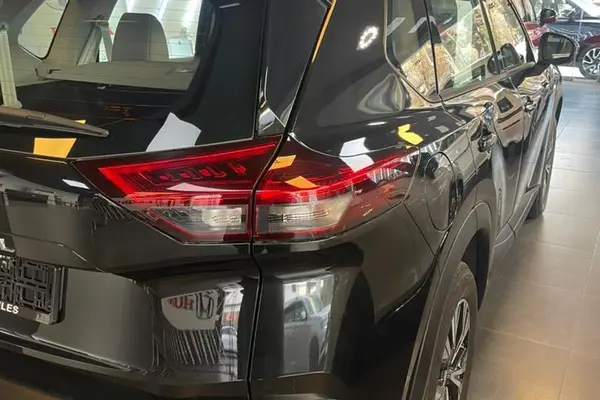 نیسان، ایکس تریل