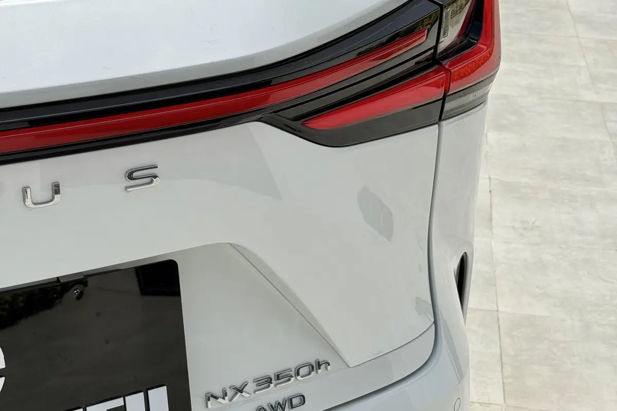 لکسوس،  NX هیبرید
