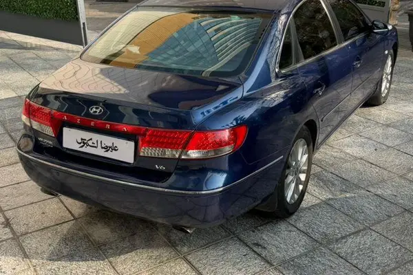 هیوندای، آزرا (گرنجور)