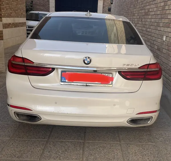 ب ام و، سری 7