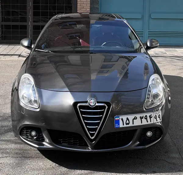 آلفارومئو، جولیتا