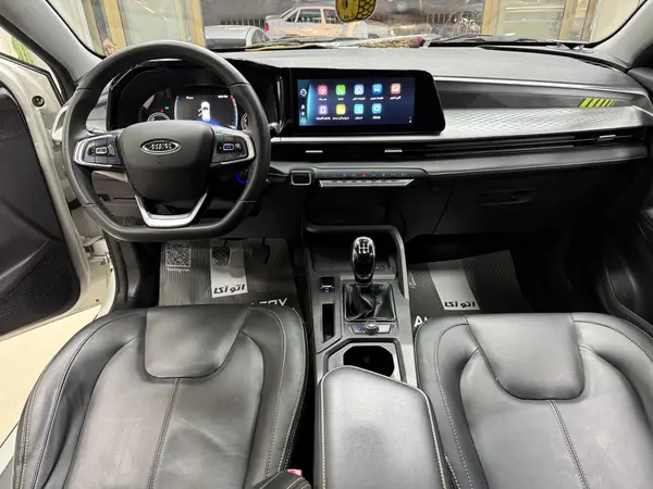 ام وی ام، X33 کراس