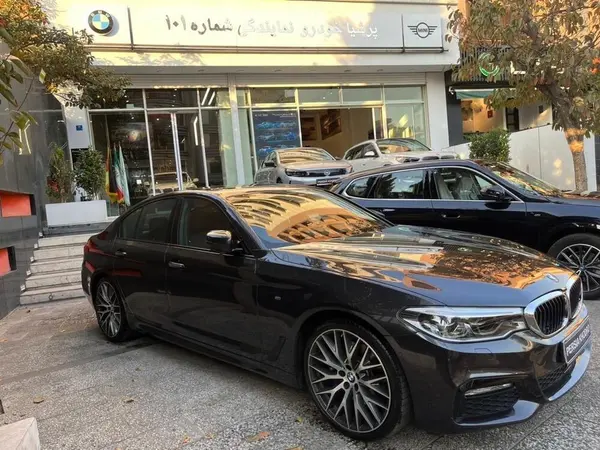 ب ام و، سری 5 سدان