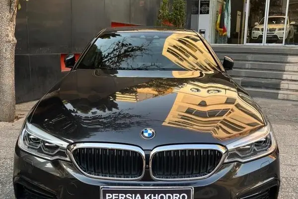 ب ام و، سری 5 سدان