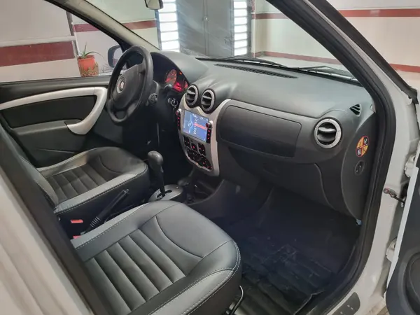 رنو، تندر 90