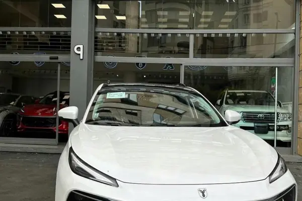 لاماری، ایما