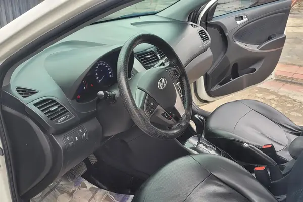 هیوندای، اکسنت (مونتاژ)