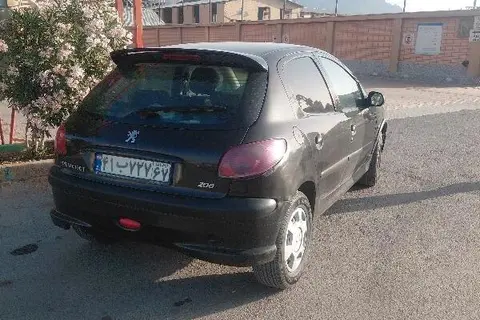 پژو، 206