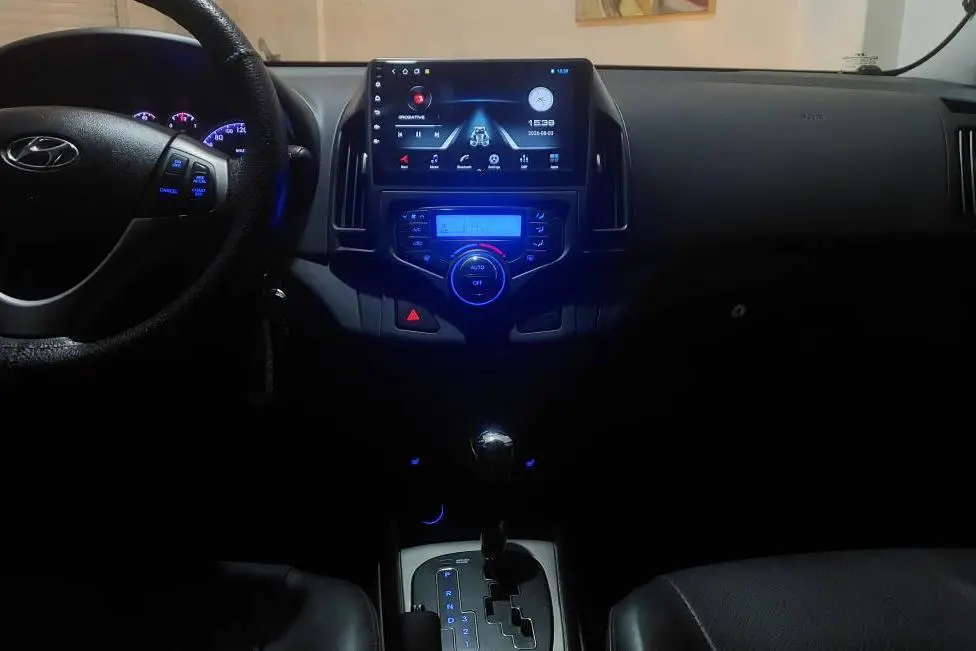 هیوندای  i30