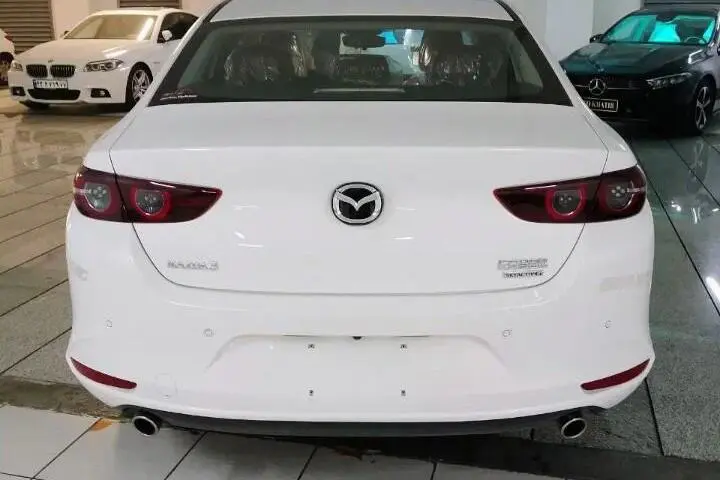 مزدا،  3 وارداتی