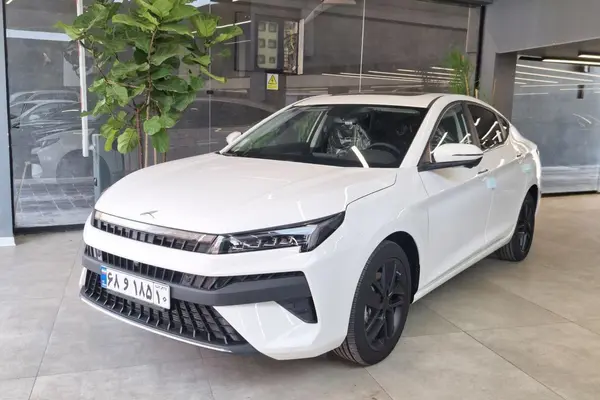 پیش فروش کی ام سی، J7