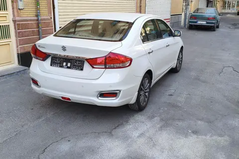 سوزوکی، سیاز