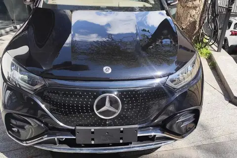 بنز، EQE SUV