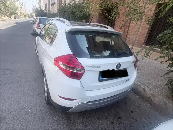 برلیانس، کراس