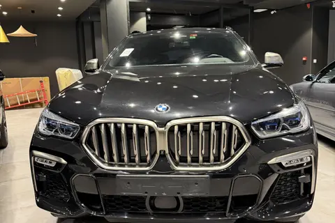 ب ام و، X6