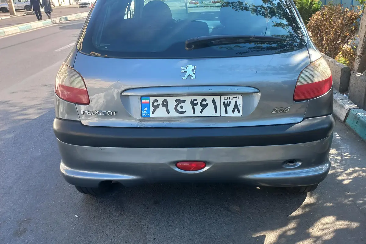 پژو،  206