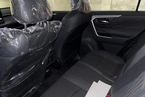 تویوتا، راوفور هیبرید