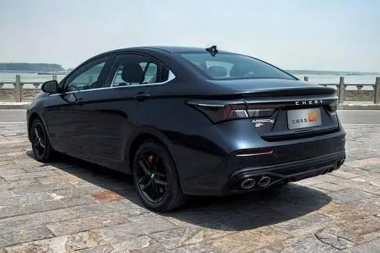 فونیکس،  آریزو 6 جی تی (Z6 GT)