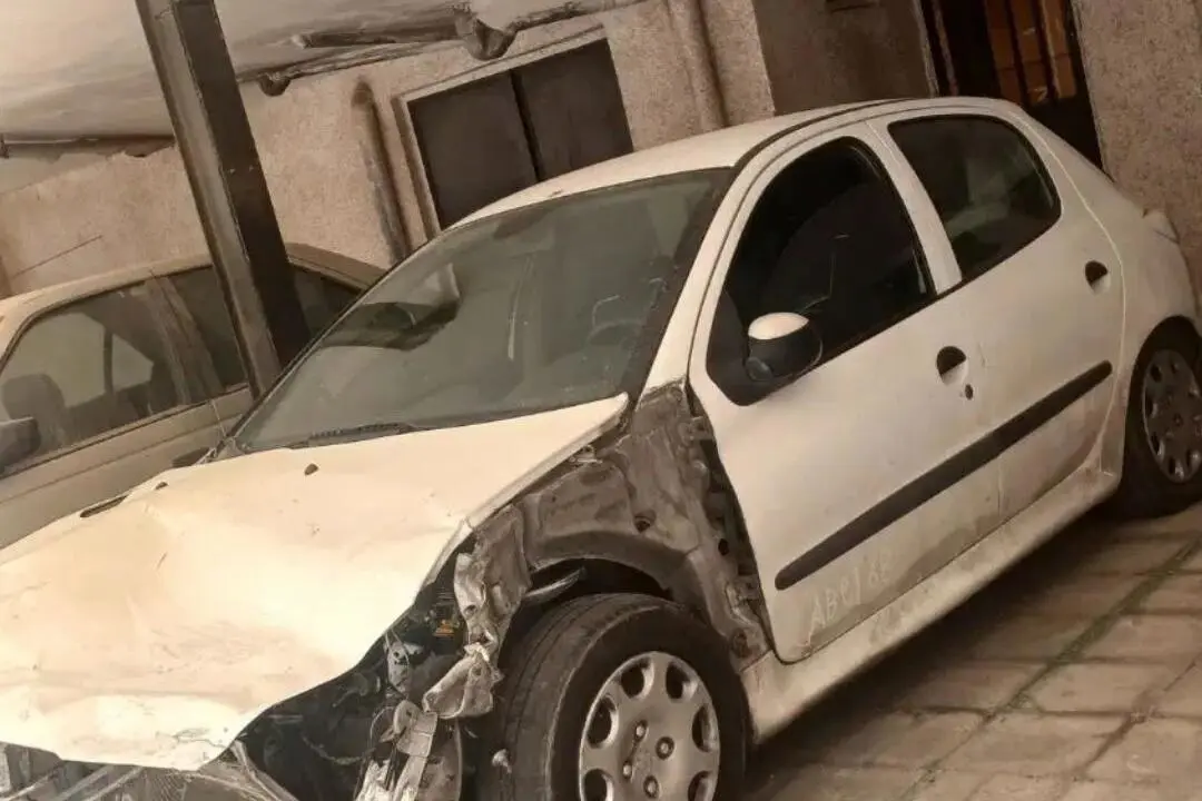 پژو،  206