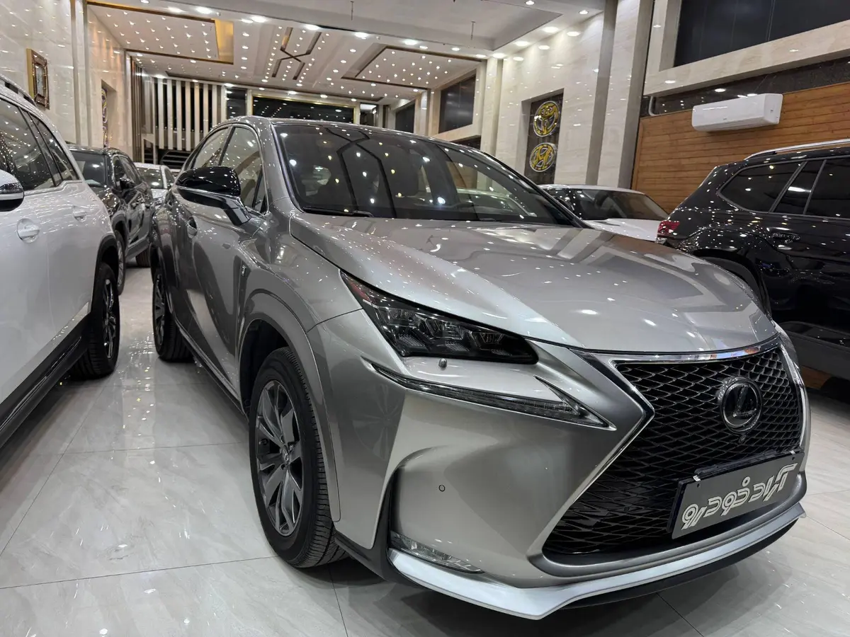 لکسوس،  NX