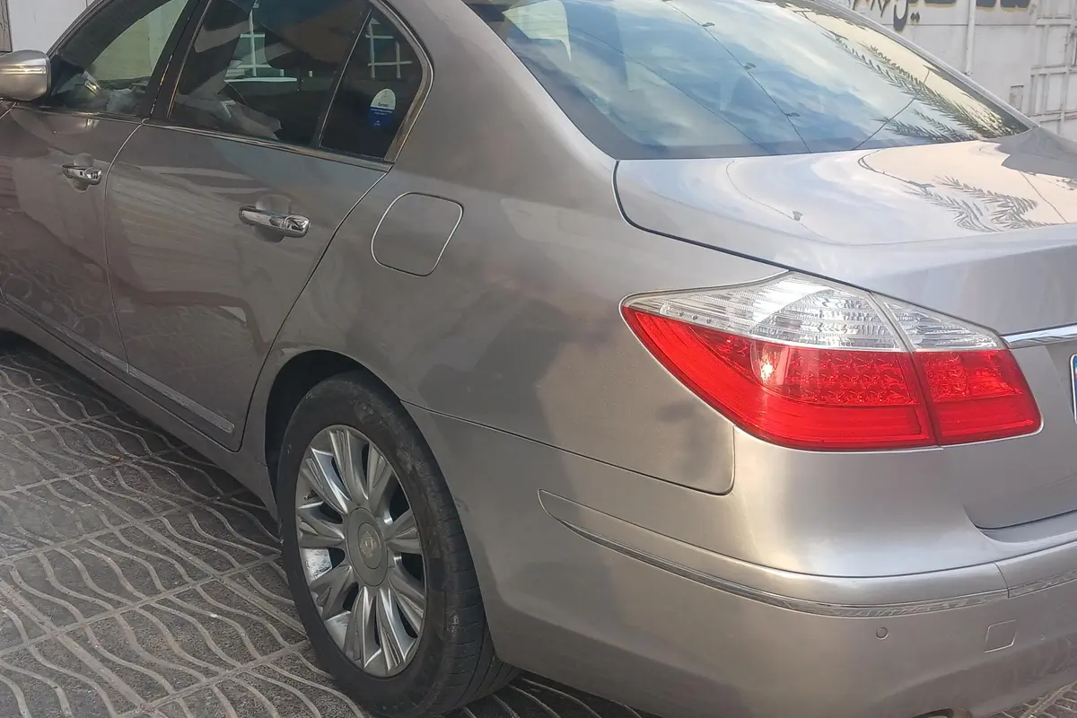 هیوندای  جنسیس