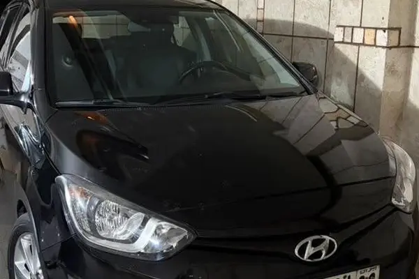 هیوندای  i20
