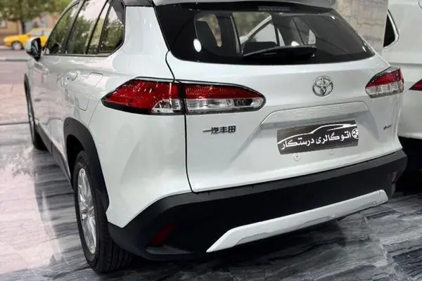 تویوتا، کرولا کراس هیبرید