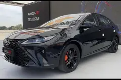 فونیکس، آریزو 6 جی تی (Z6 GT)