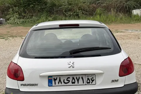 پژو، 206