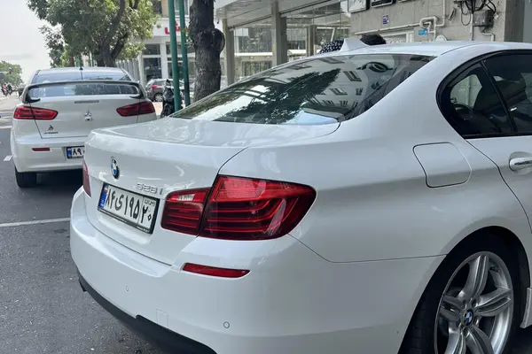 ب ام و، سری 5 سدان