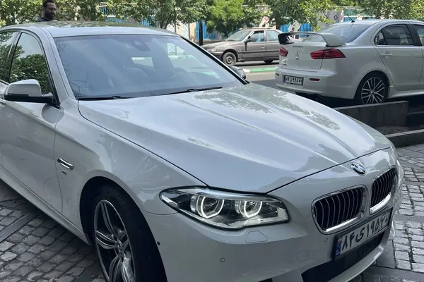 ب ام و، سری 5 سدان