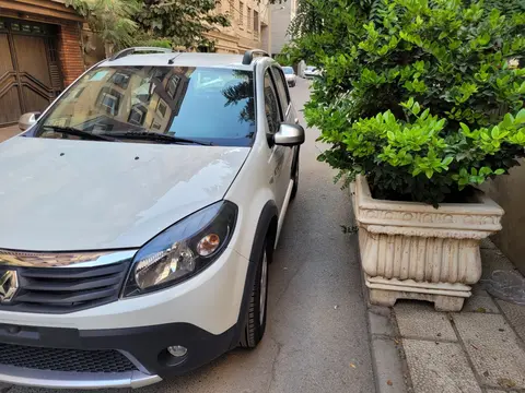 رنو، ساندرو استپ وی