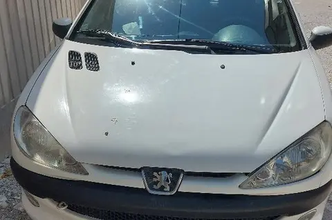 پژو، 206